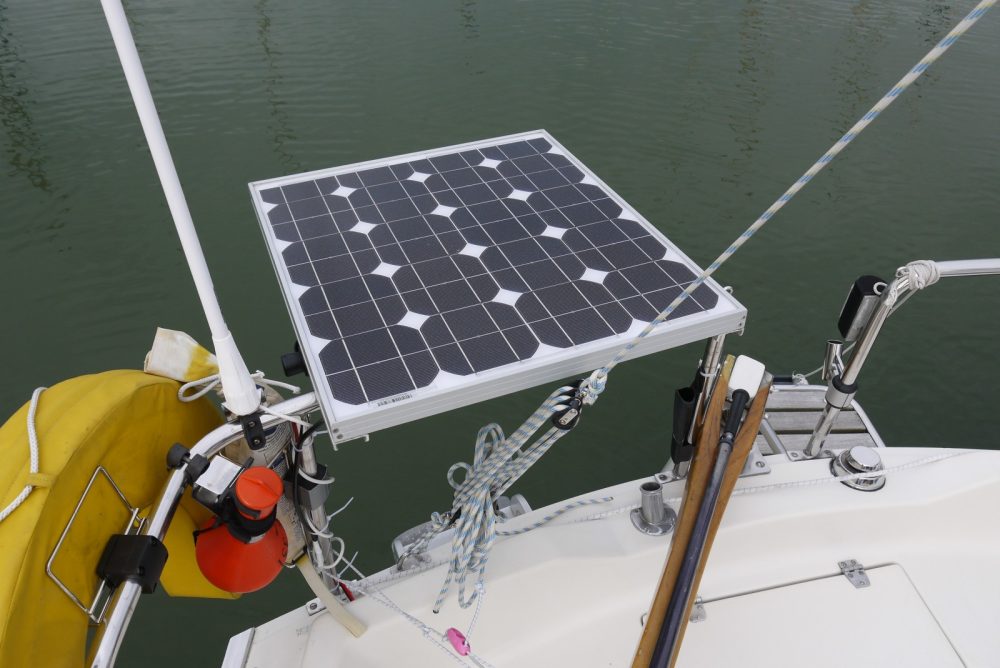 Solpanelen åkte bak till pushpitten.